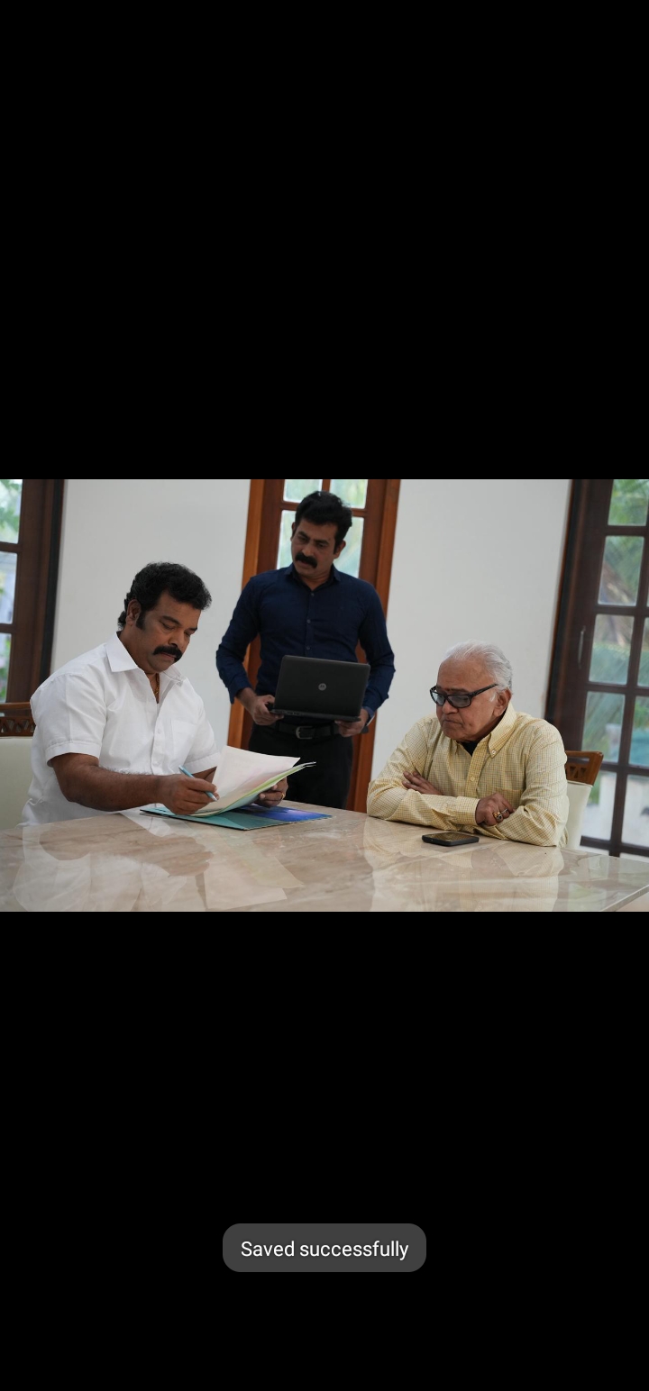 அரசியல் காமெடி தர்பாரை நடத்த திட்டமிட்டிருக்கும் ராதா ரவி- ரவி மரியா கூட்டணி*
